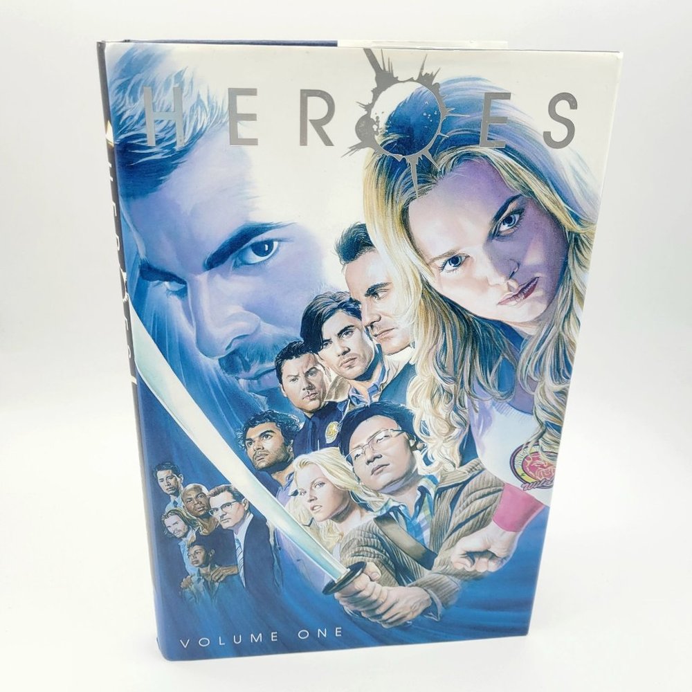 Heroes Graphic Novel Volume 1 Hardback Book with Dust Jacket WildStorm DC Comics